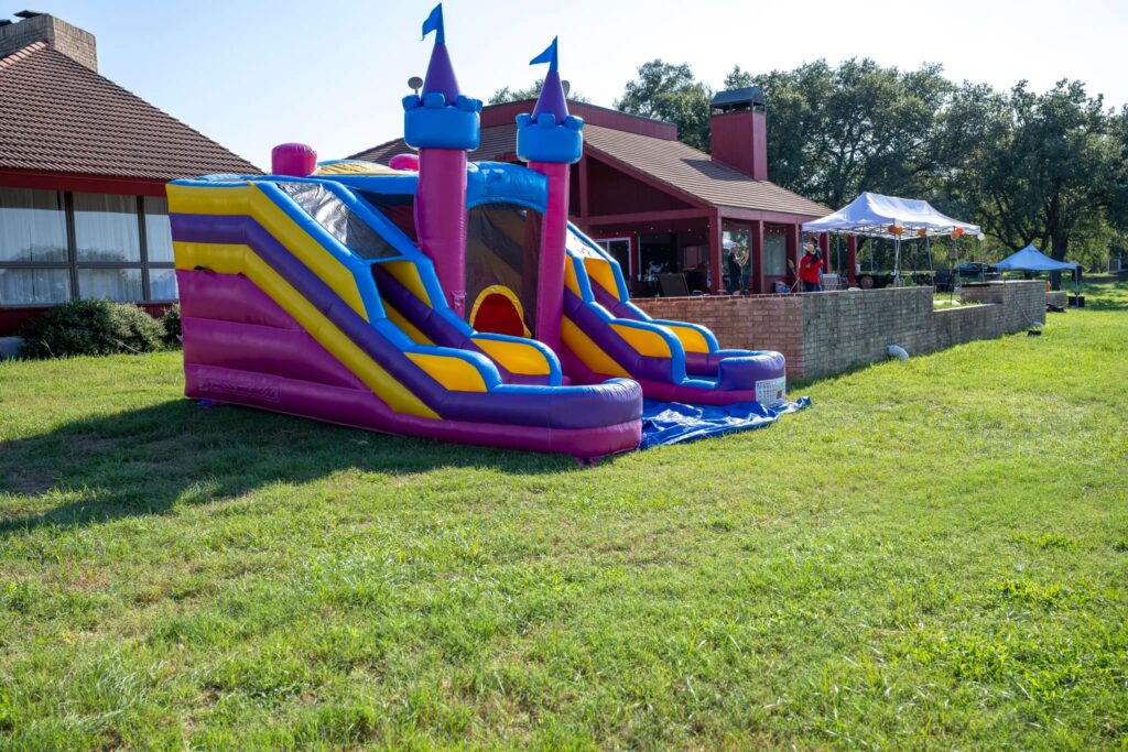 bounce houses in hutto for rent